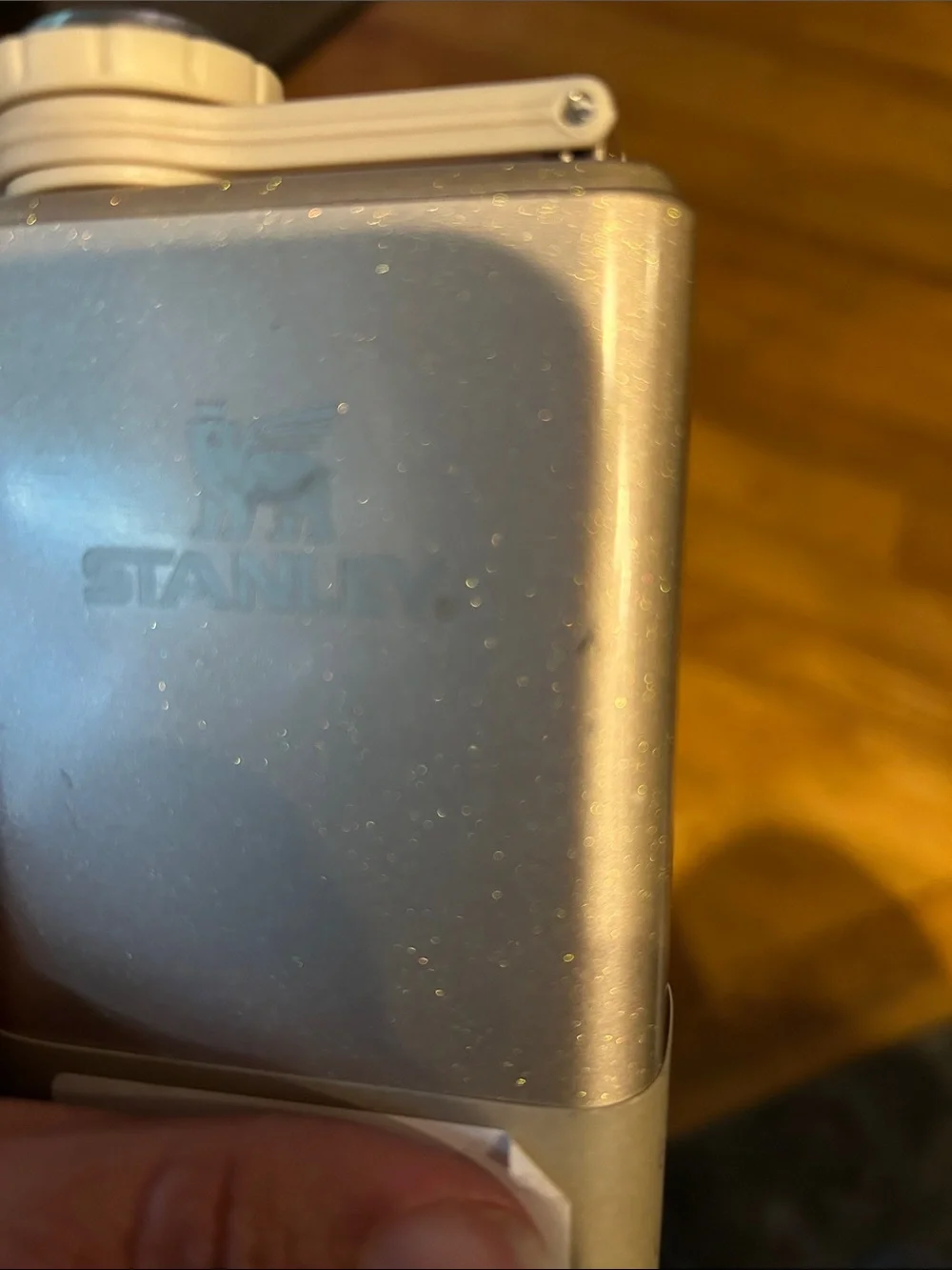 Brand New Stanley x elf Stainless Steel 8oz Pre Party Flask Gold - Picture 4 of 5